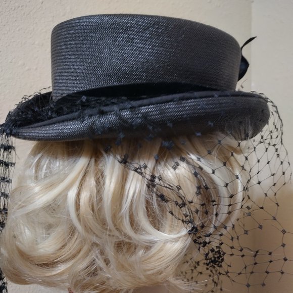 Early 40\'s Pin Up Equestrian Style Top Hat Lazarus Paris STUNNING main image 7